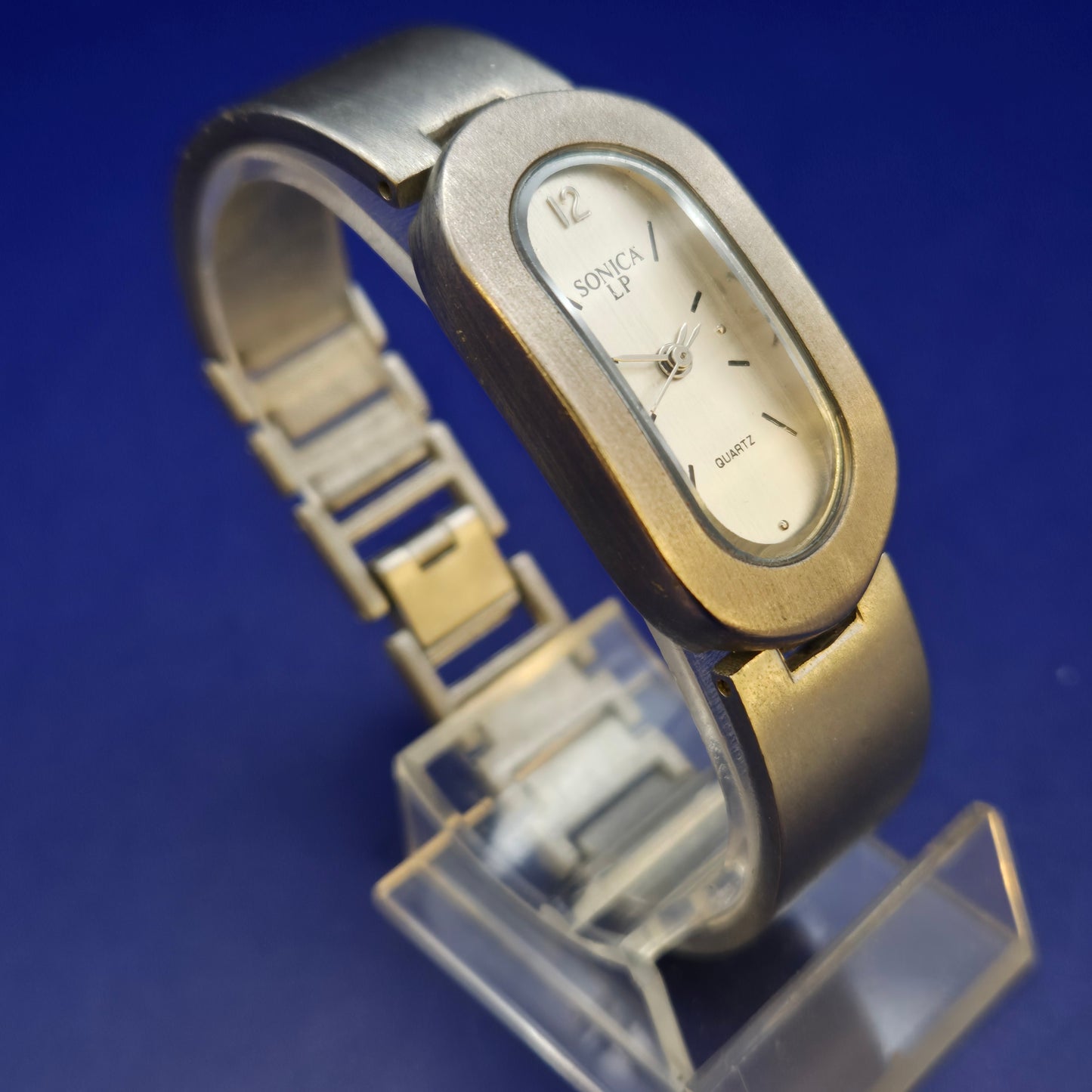 Elegante Sonica LP Damen Uhr – Ovales Design im Vintage-Stil