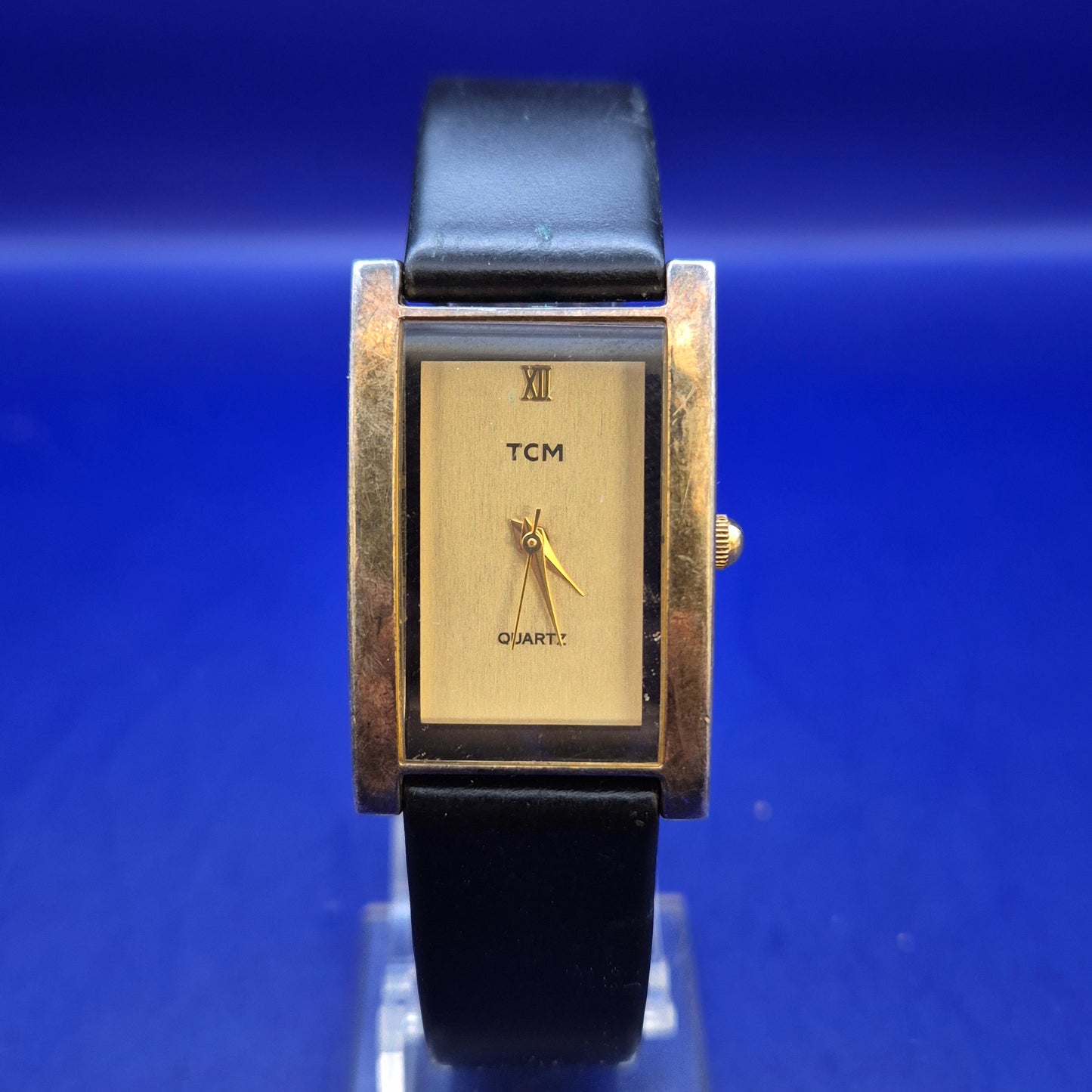 Klassische TCM Damen Uhr in Gold & Schwarz – Elegantes Rechteck Design