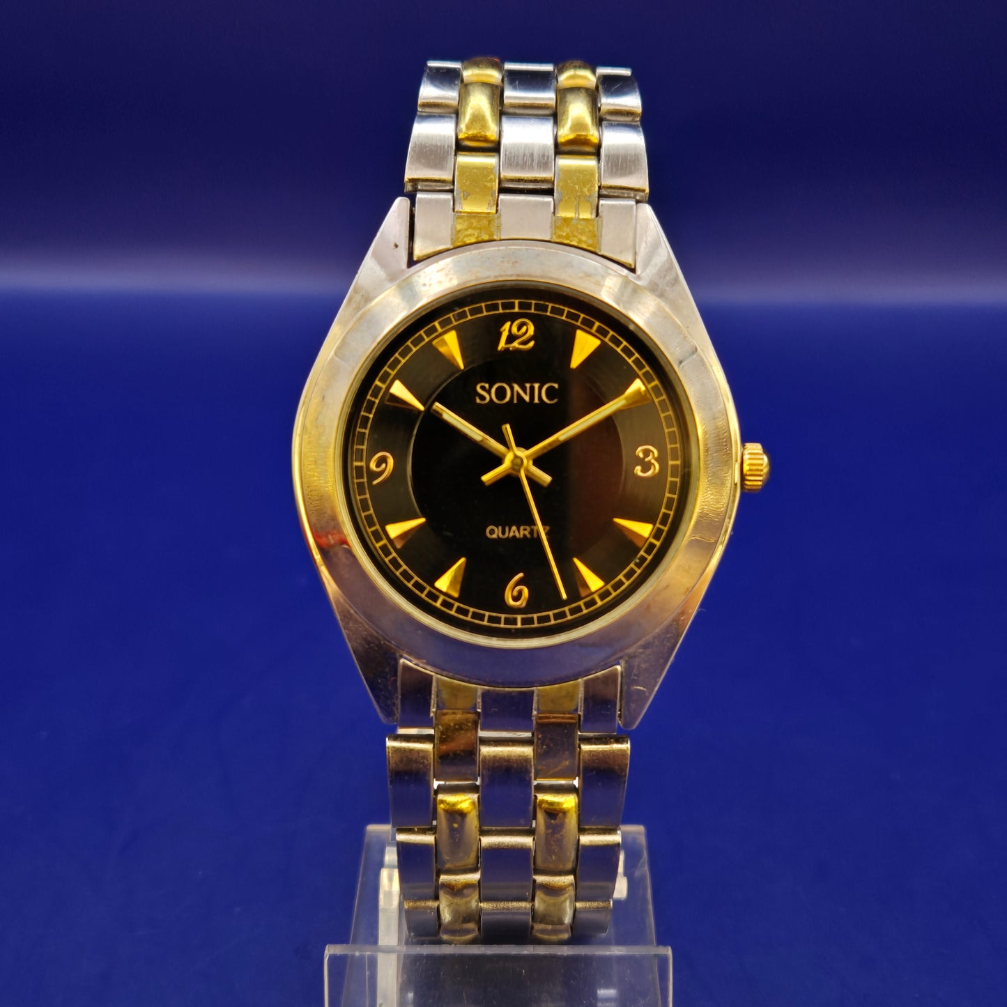 Klassische Sonic Herren Uhr – Stilvolles Bicolor-Design in Schwarz und Gold