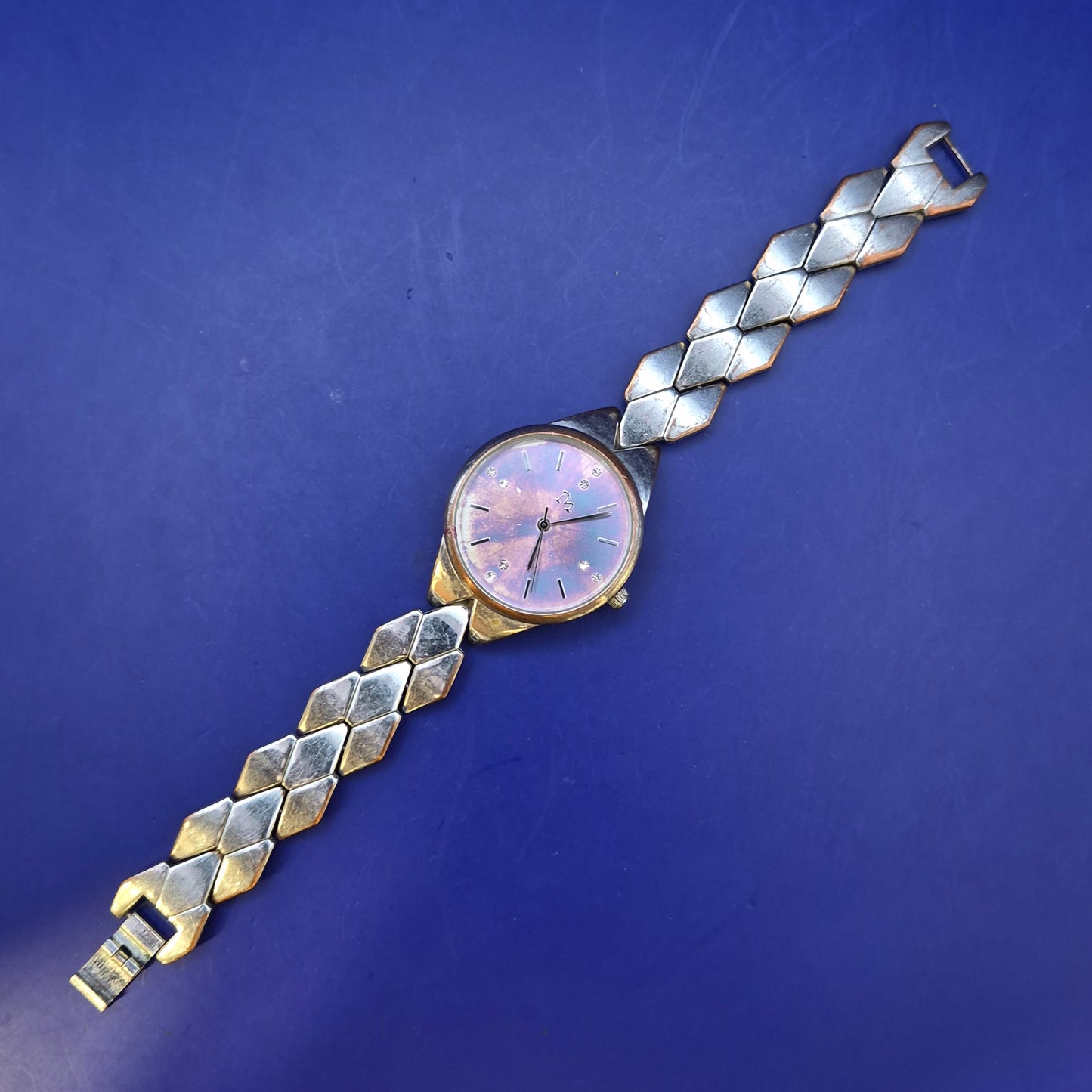 Moderne MyTime Damen Uhr – Stilvolles Rauten-Design in Silberoptik