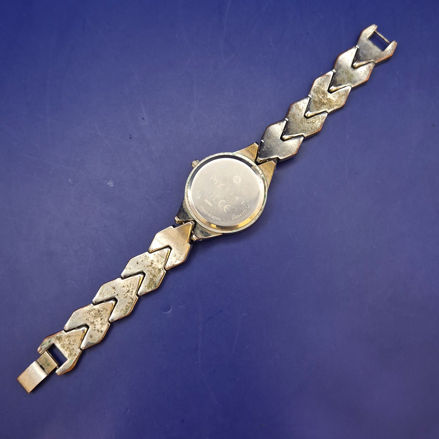 Moderne MyTime Damen Uhr – Stilvolles Rauten-Design in Silberoptik