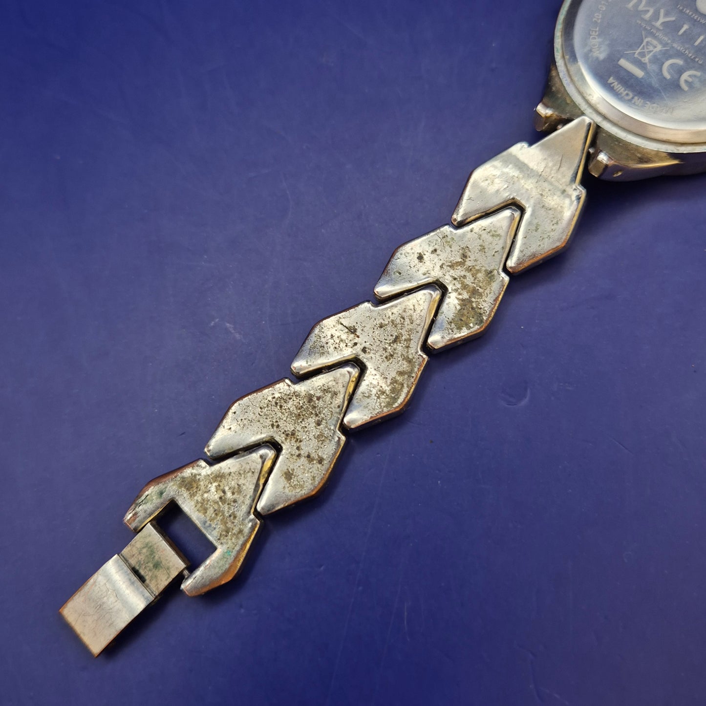 Moderne MyTime Damen Uhr – Stilvolles Rauten-Design in Silberoptik