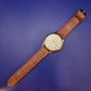 Klassische MC Herren Uhr mit braunem Lederband – Zeitloser Stil