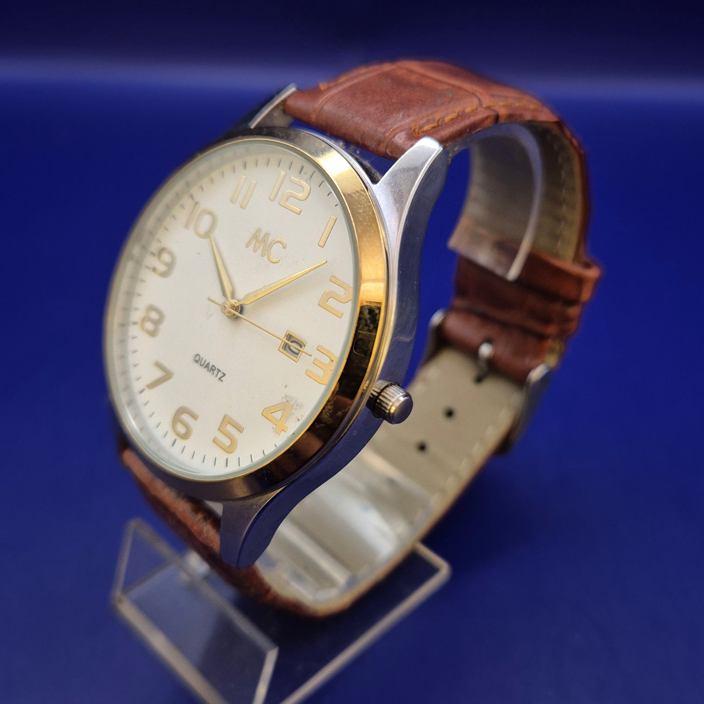 Klassische MC Herren Uhr mit braunem Lederband – Zeitloser Stil