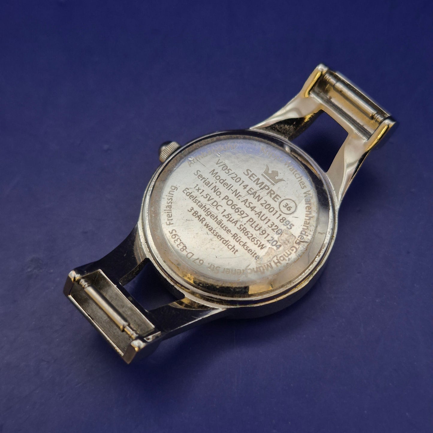 Elegante Sempre Damen Uhr – Minimalistisches Design in Schwarz und Silber