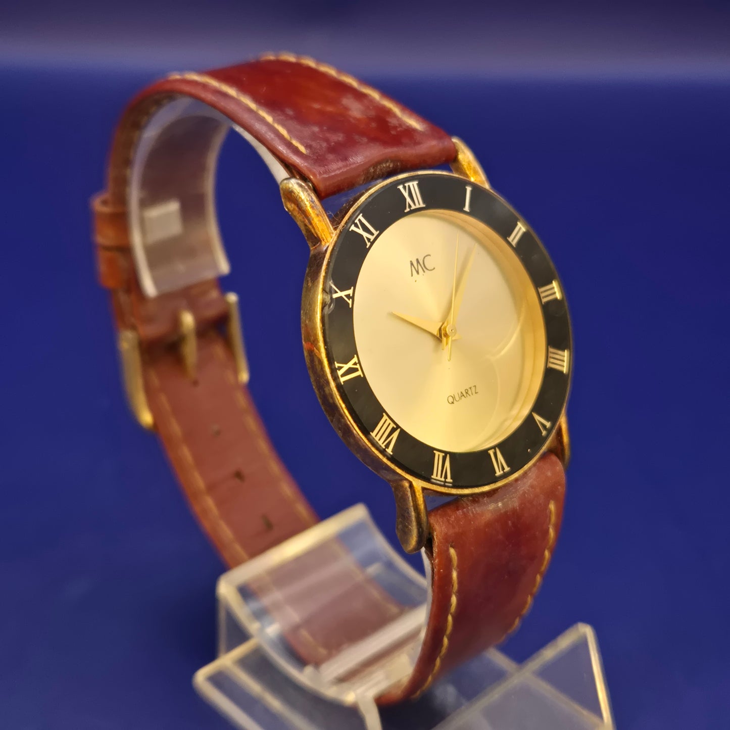 Klassische MC Damen Uhr – Elegantes Vintage Design mit Römischen Zahlen