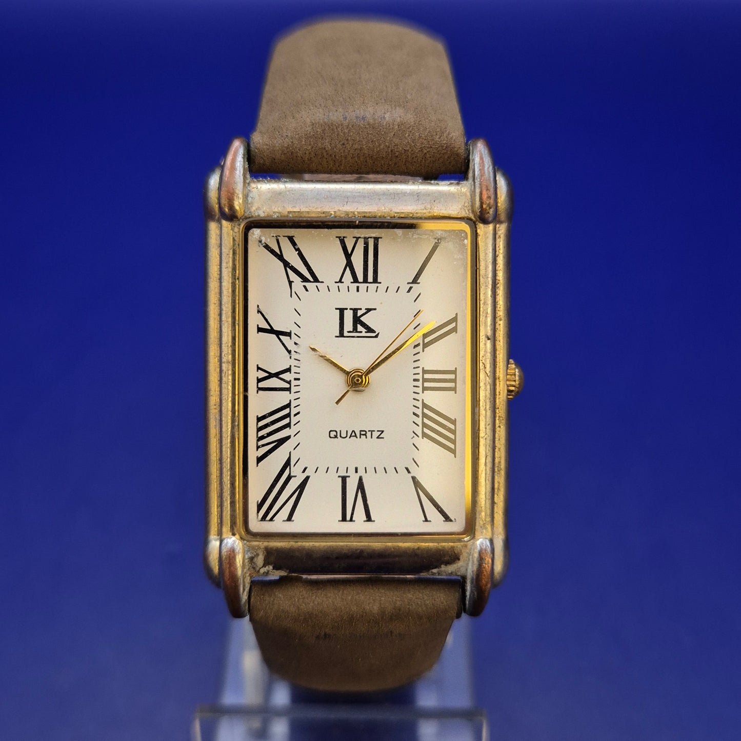 Klassische IK Damen Uhr – Rechteckiges Design mit Römischen Ziffern
