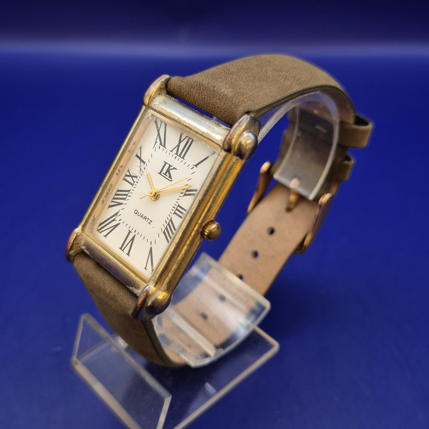Klassische IK Damen Uhr – Rechteckiges Design mit Römischen Ziffern