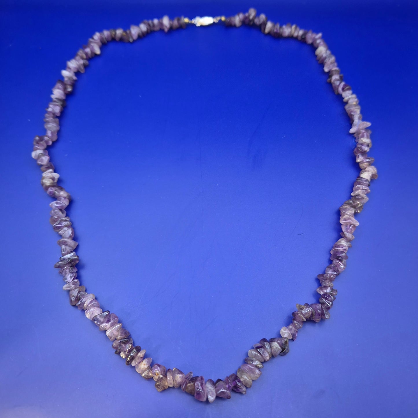 Edle Amethyst Splitterkette – Naturstein Halskette in Lila