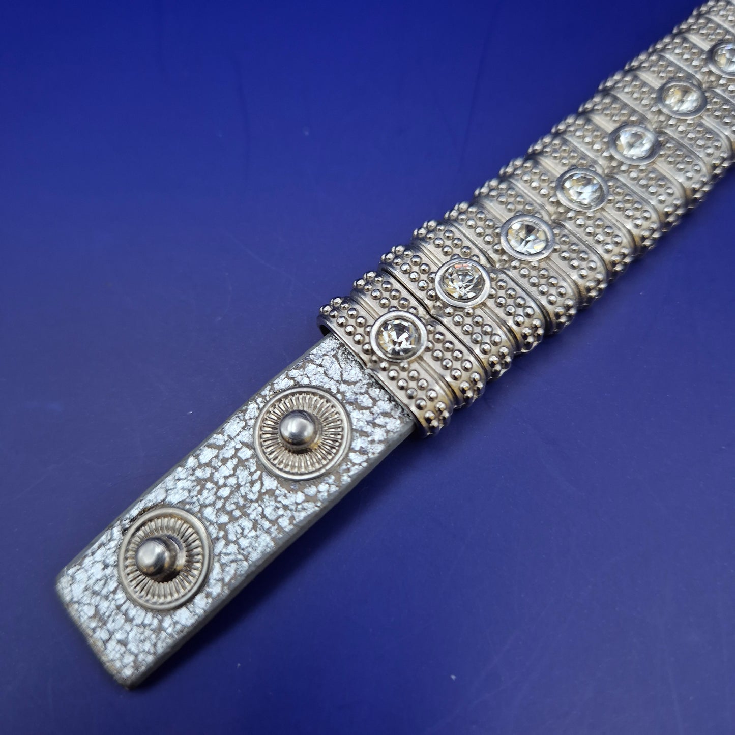 Modisches Damen Armband mit Strasssteinen – Eleganter Silber-Look