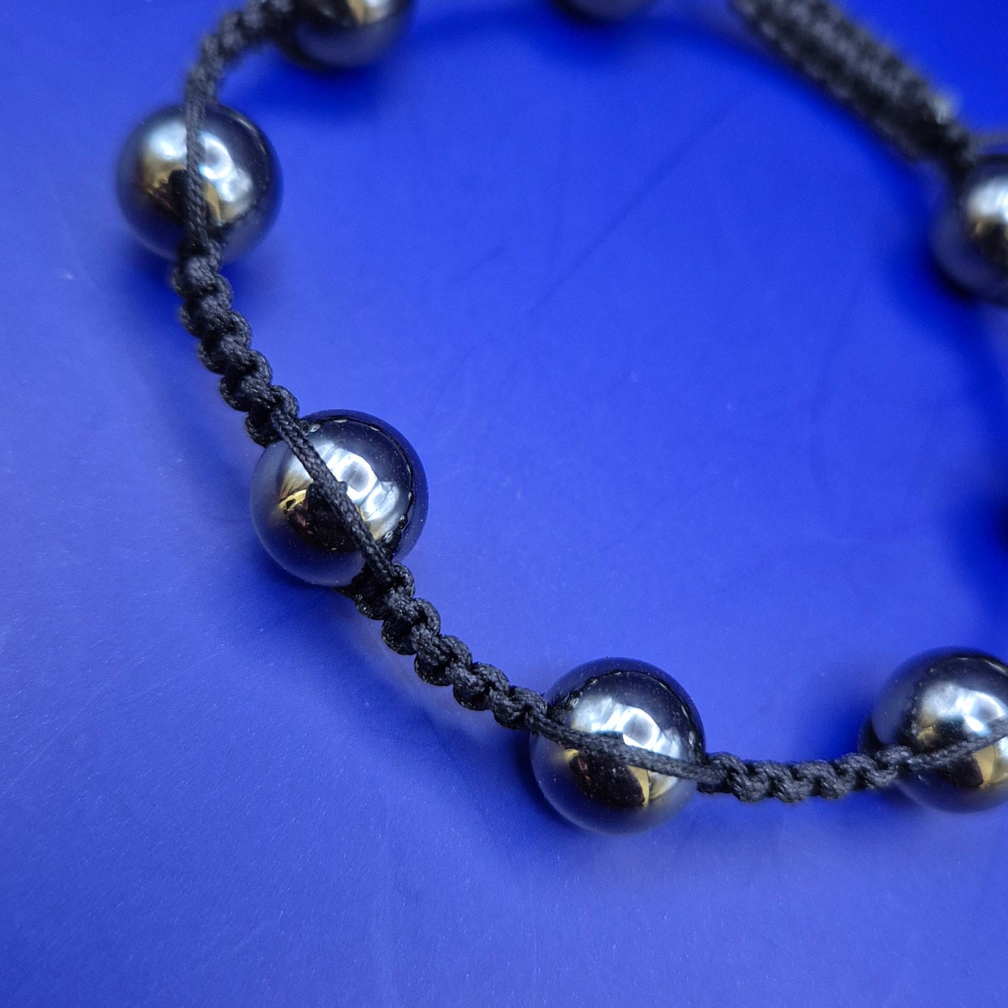 Stilvolles Hämatit Shamballa Armband – Unisex Macramé Schmuck
