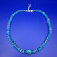 Elegante Damen Kette mit funkelnden blauen Kristallen – Stilvoller Look