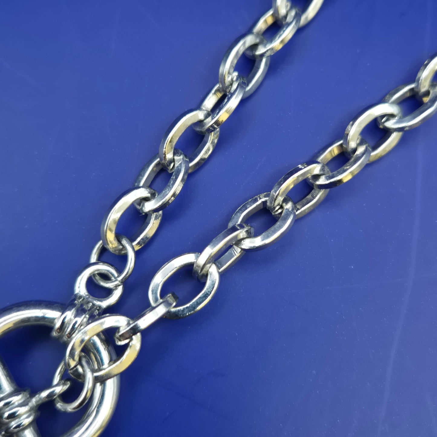 Elegante Damen Kette mit pinkem Herzanhänger – Romantischer Stil