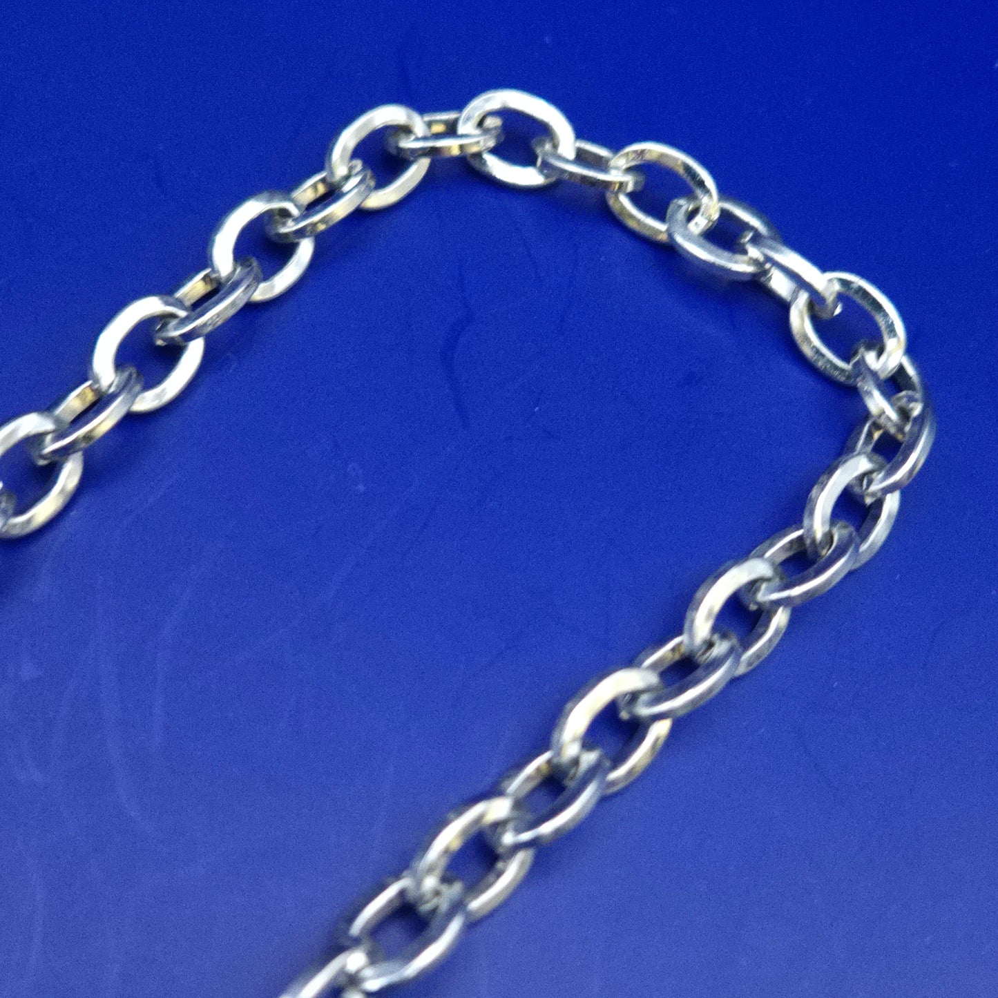 Elegante Damen Kette mit pinkem Herzanhänger – Romantischer Stil