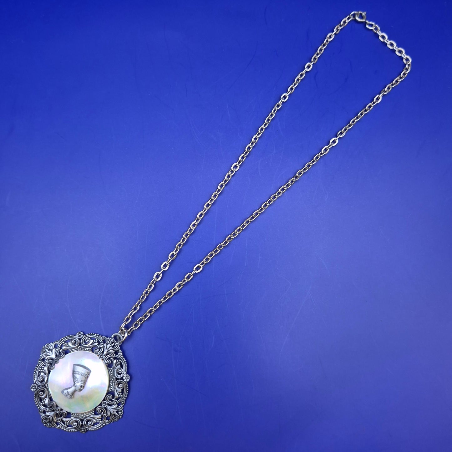 Ägyptische Nofretete Damen Kette – Vintage Stil mit Perlmutt