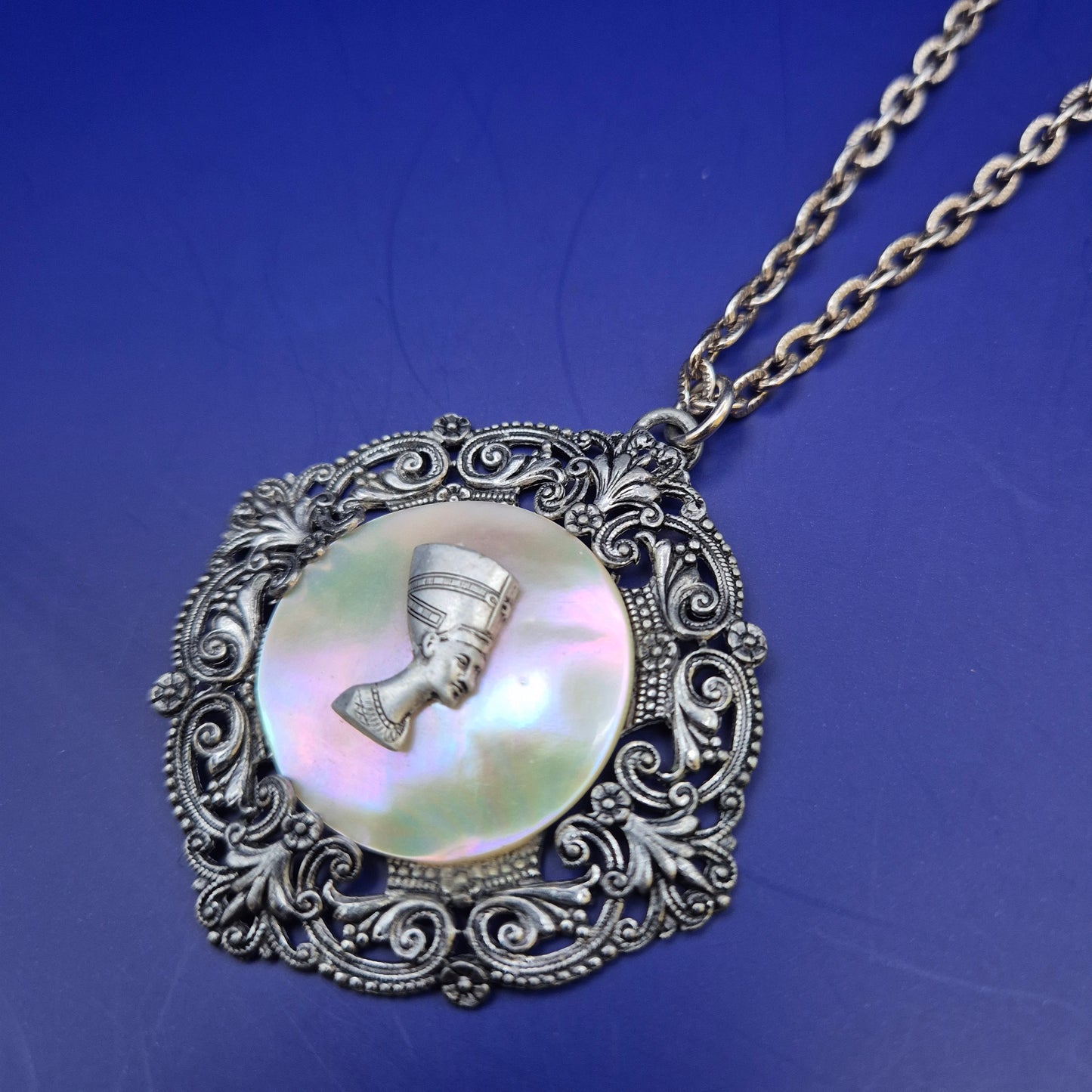 Ägyptische Nofretete Damen Kette – Vintage Stil mit Perlmutt