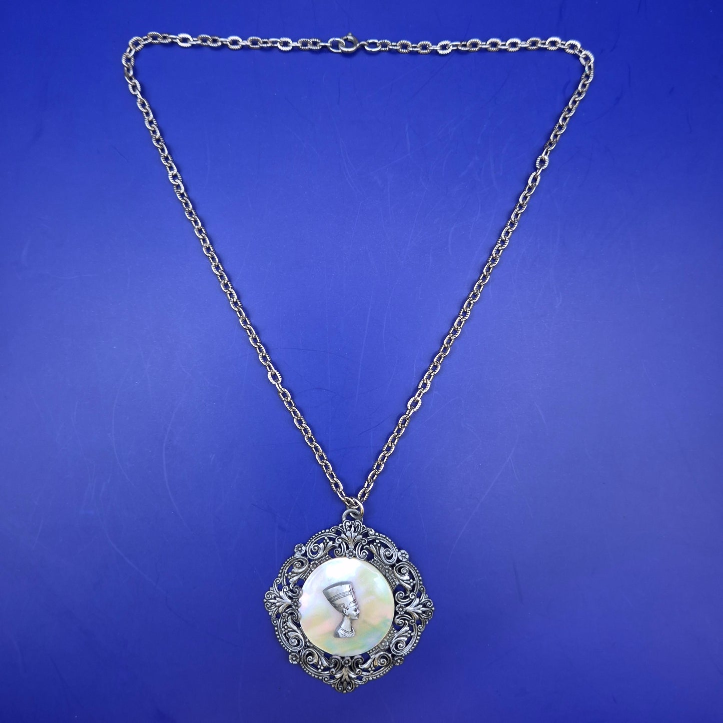 Ägyptische Nofretete Damen Kette – Vintage Stil mit Perlmutt