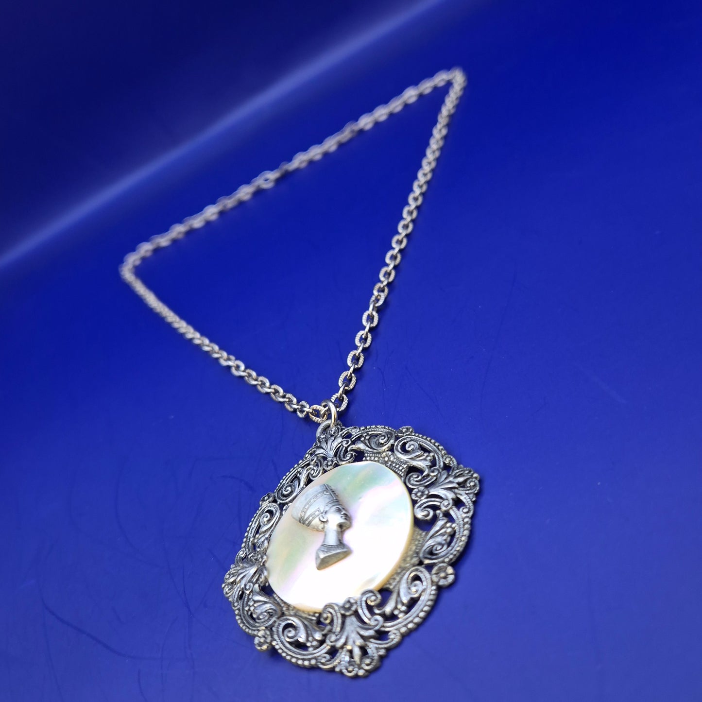 Ägyptische Nofretete Damen Kette – Vintage Stil mit Perlmutt