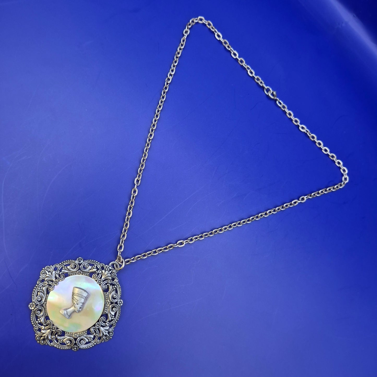 Ägyptische Nofretete Damen Kette – Vintage Stil mit Perlmutt