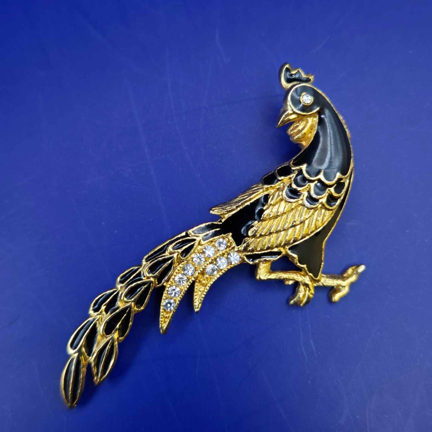 Elegante Fasanen Brosche in Gold und Schwarz – Vintage Stil Damen Schmuck