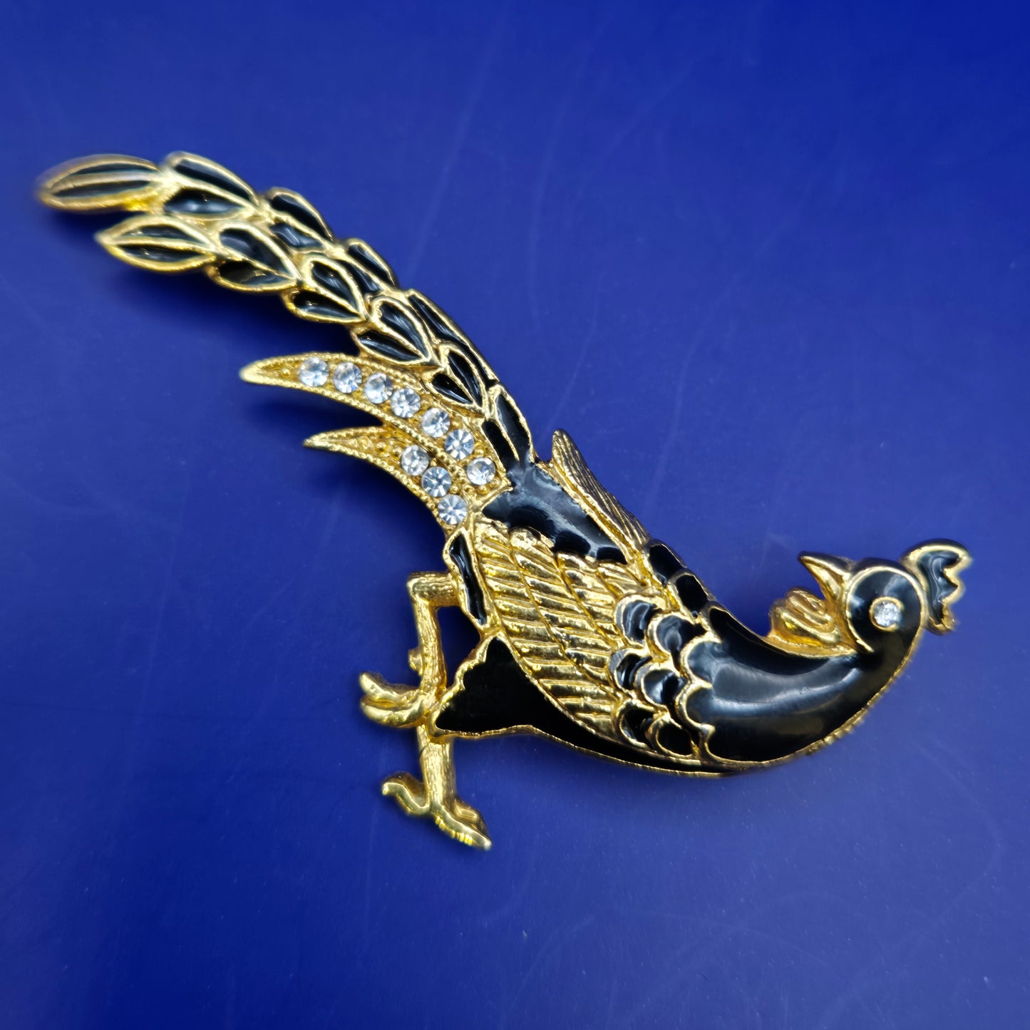 Elegante Fasanen Brosche in Gold und Schwarz – Vintage Stil Damen Schmuck