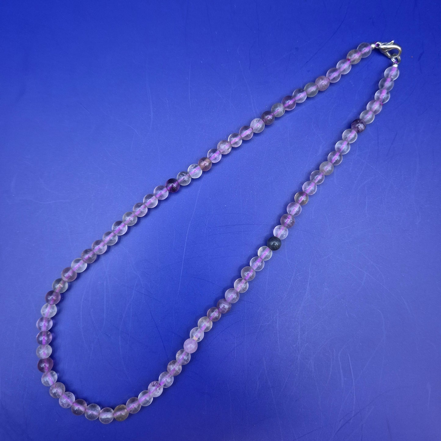 Elegante Fluorit Damen Kette – Sanfte Violetttöne für jeden Anlass