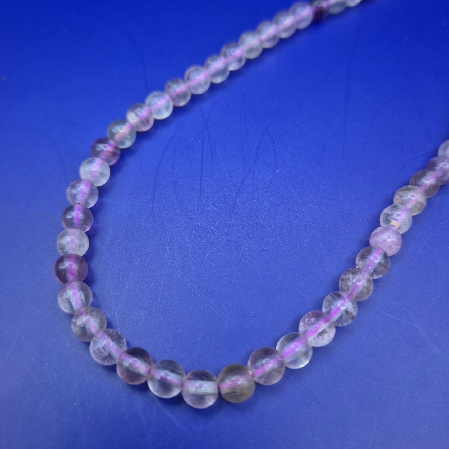 Elegante Fluorit Damen Kette – Sanfte Violetttöne für jeden Anlass