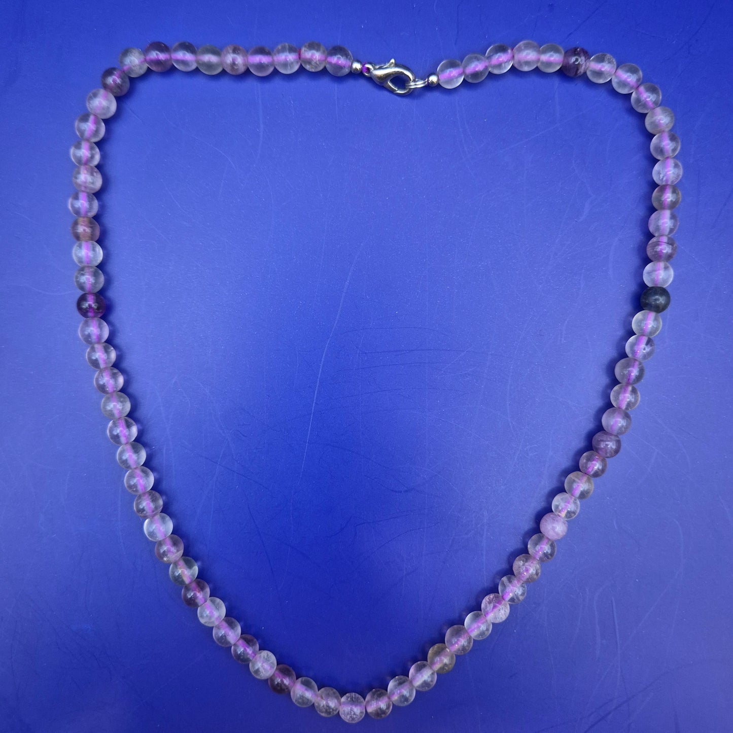 Elegante Fluorit Damen Kette – Sanfte Violetttöne für jeden Anlass