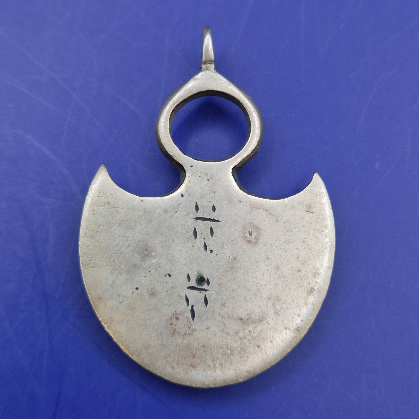 Traditioneller Tuareg Anhänger – Handgravierter Silber Schmuck Beduinen Stil
