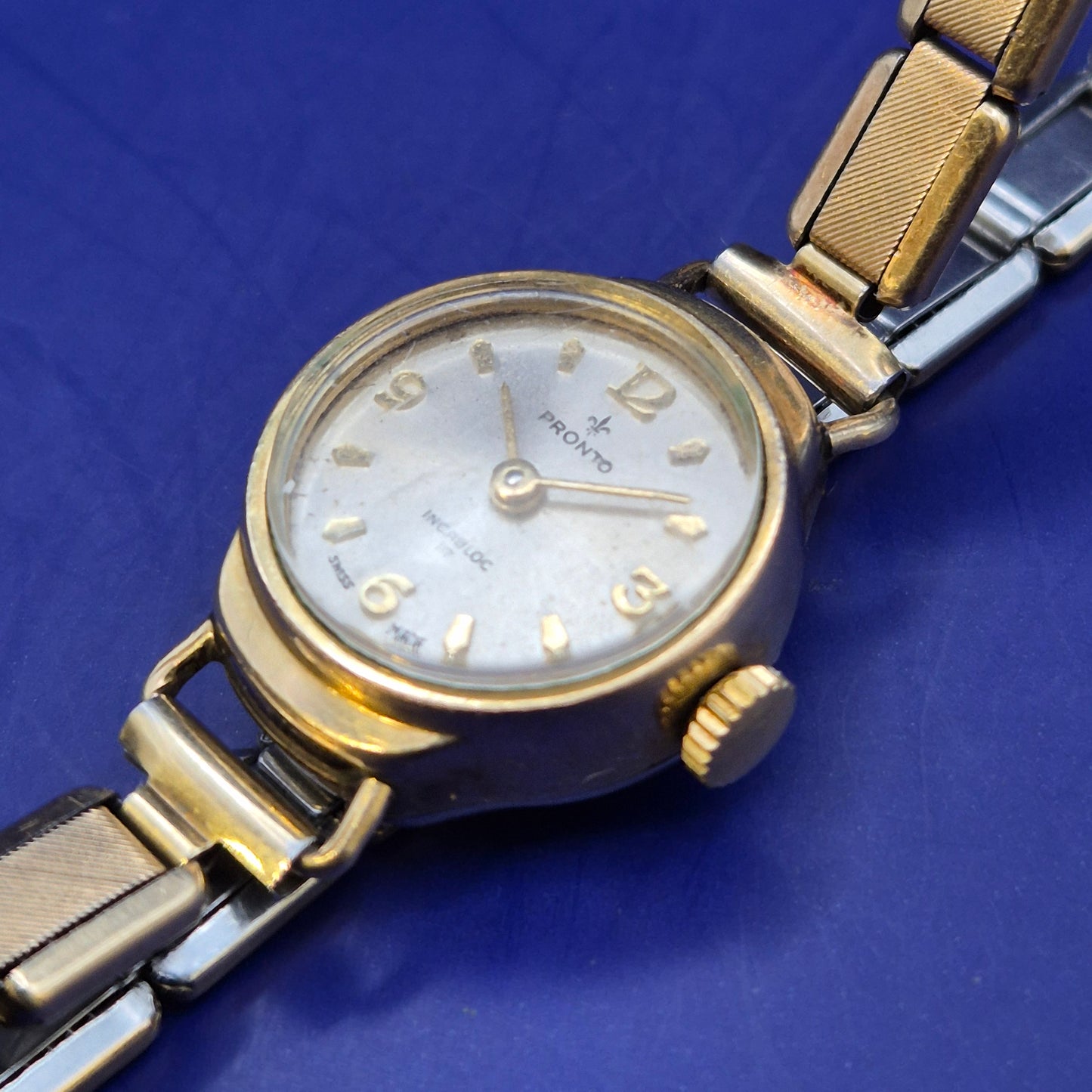 Elegante Pronto Damen Uhr – Vintage-Stil mit Rolled Gold Gehäuse