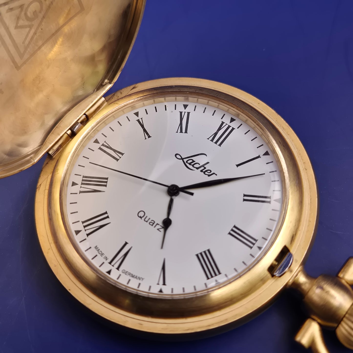 Edle Lacher Goldene Taschen Uhr – Klassisch mit Römischen Ziffern