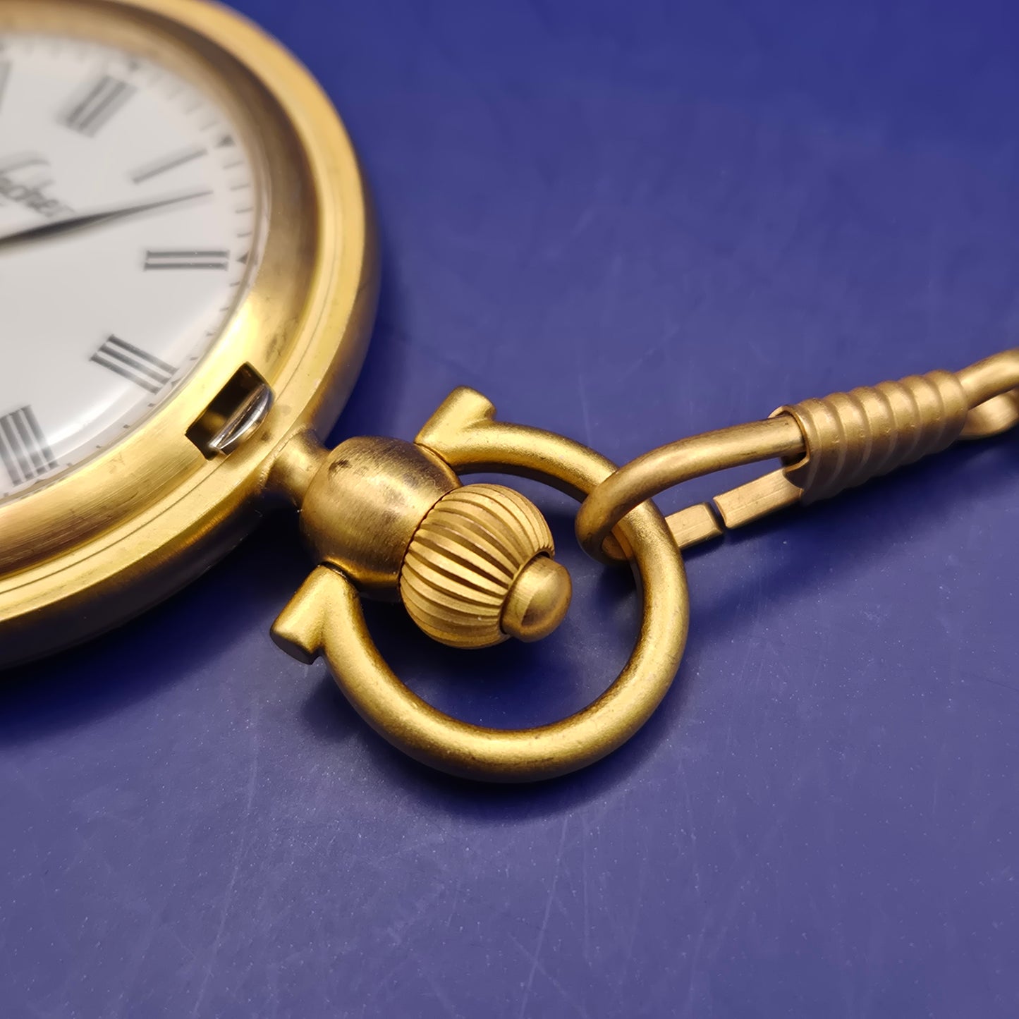 Edle Lacher Goldene Taschen Uhr – Klassisch mit Römischen Ziffern