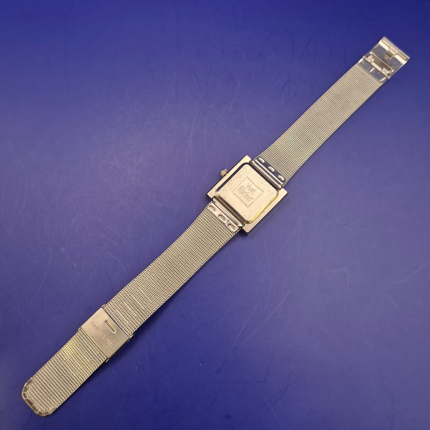 Elegante Yves Rocher Damen Uhr – Quadratisches Design mit Mesh-Armband