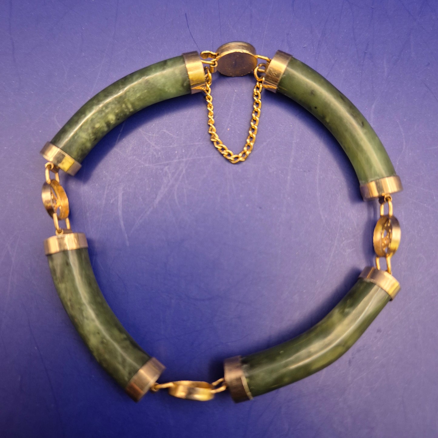 Elegantes Jade Damen Armband – Traditionelles Design mit China-Schriftzeichen