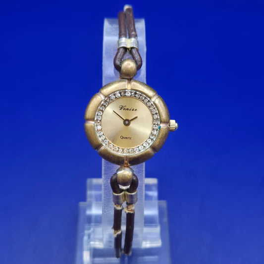Elegante Venise Damen Uhr – Klassischer Vintage-Stil mit Lederband