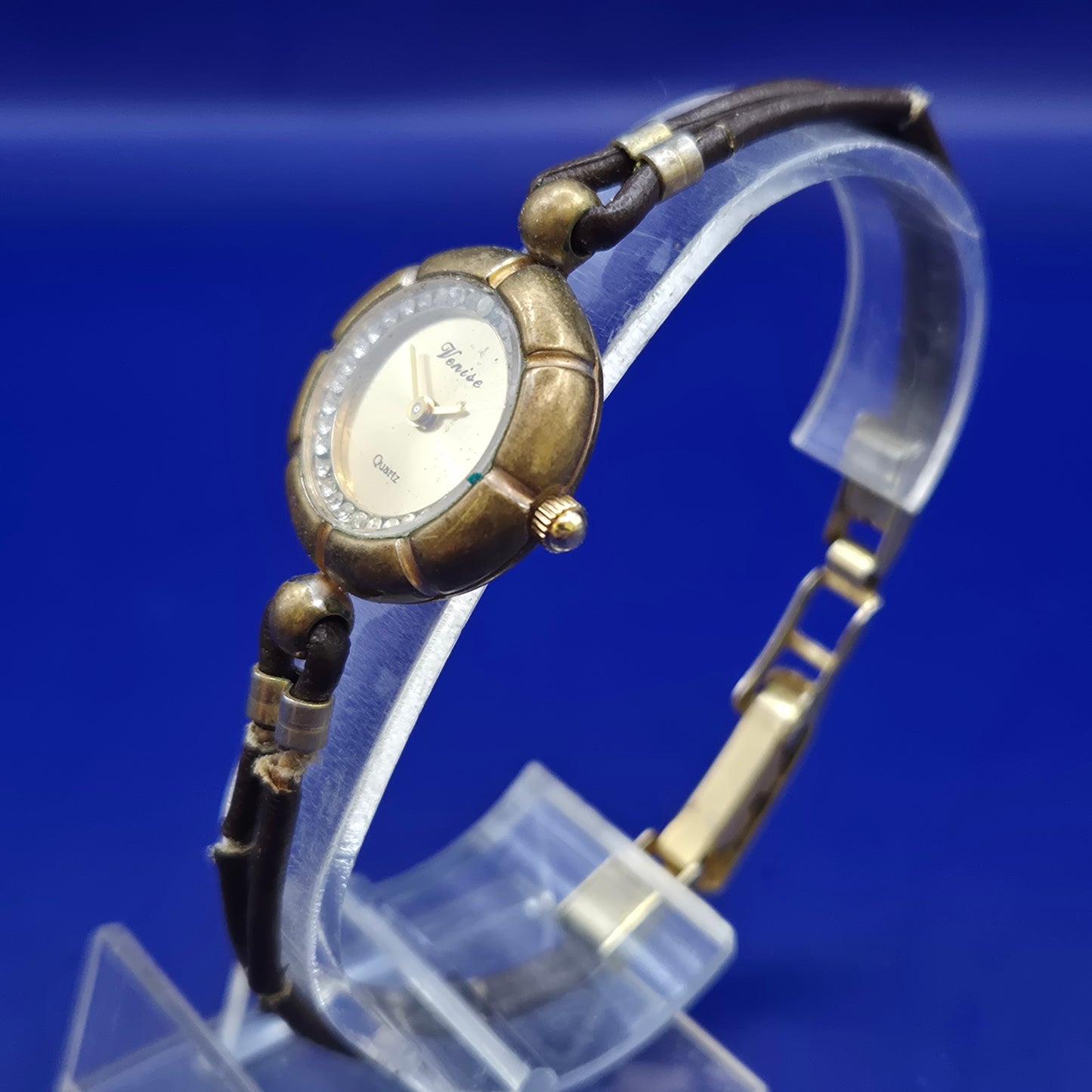 Elegante Venise Damen Uhr – Klassischer Vintage-Stil mit Lederband