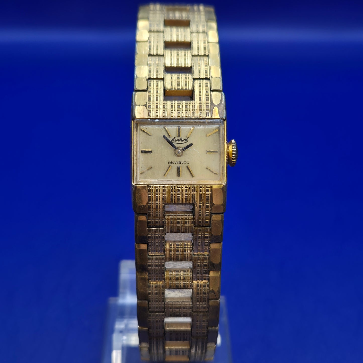 Klassische Montrial Damen Uhr – Edles Vintage-Design in Goldoptik