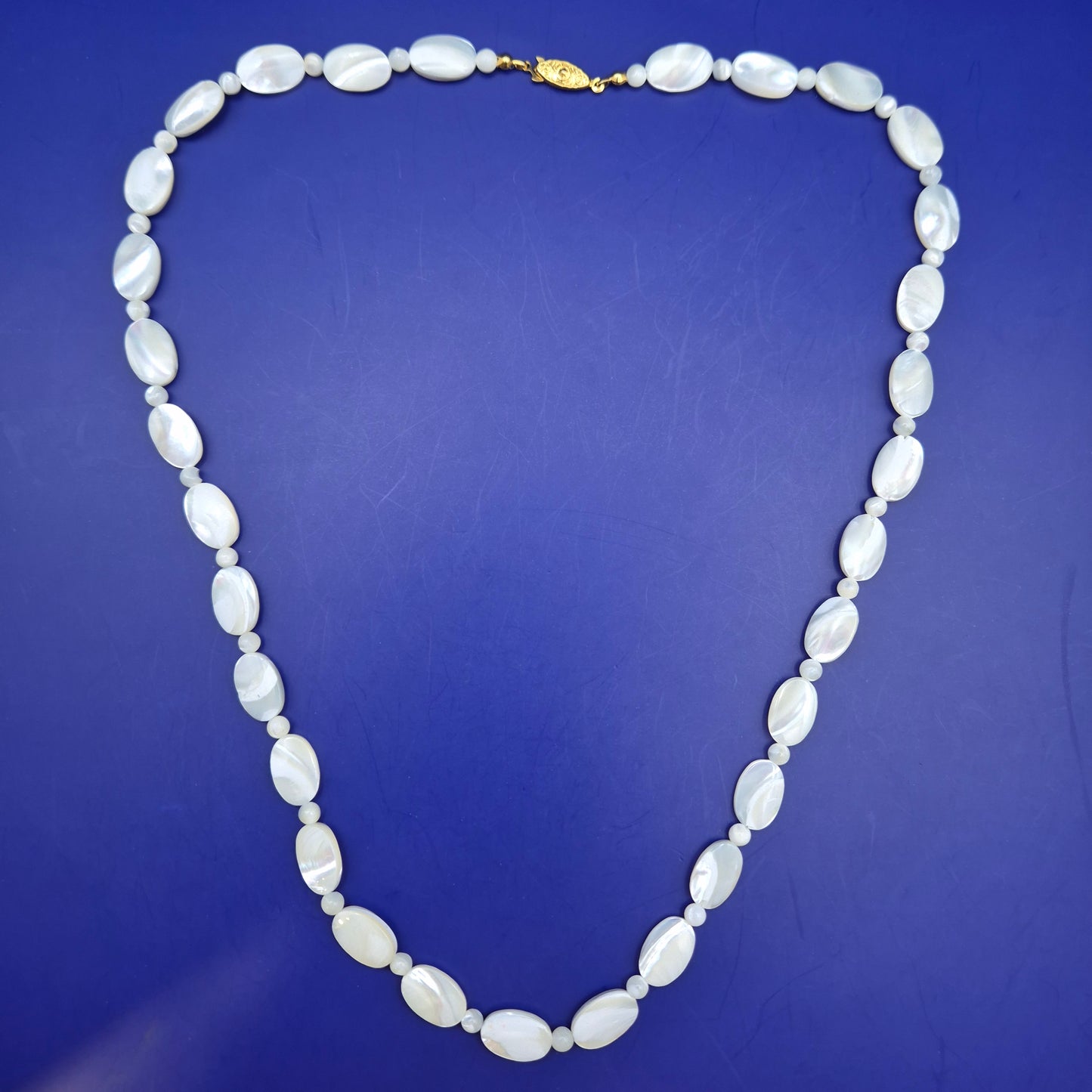 Edle Damen Perlmutt Kette – Elegante Perlmuttkette mit Goldverschluss