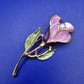 Elegante Brosche in Form einer Rose mit Perle – Goldfarben