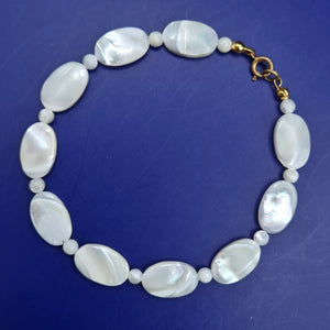 Edle Perlmutt Damen Kette – Elegantes Perlmutt-Design mit Glanz