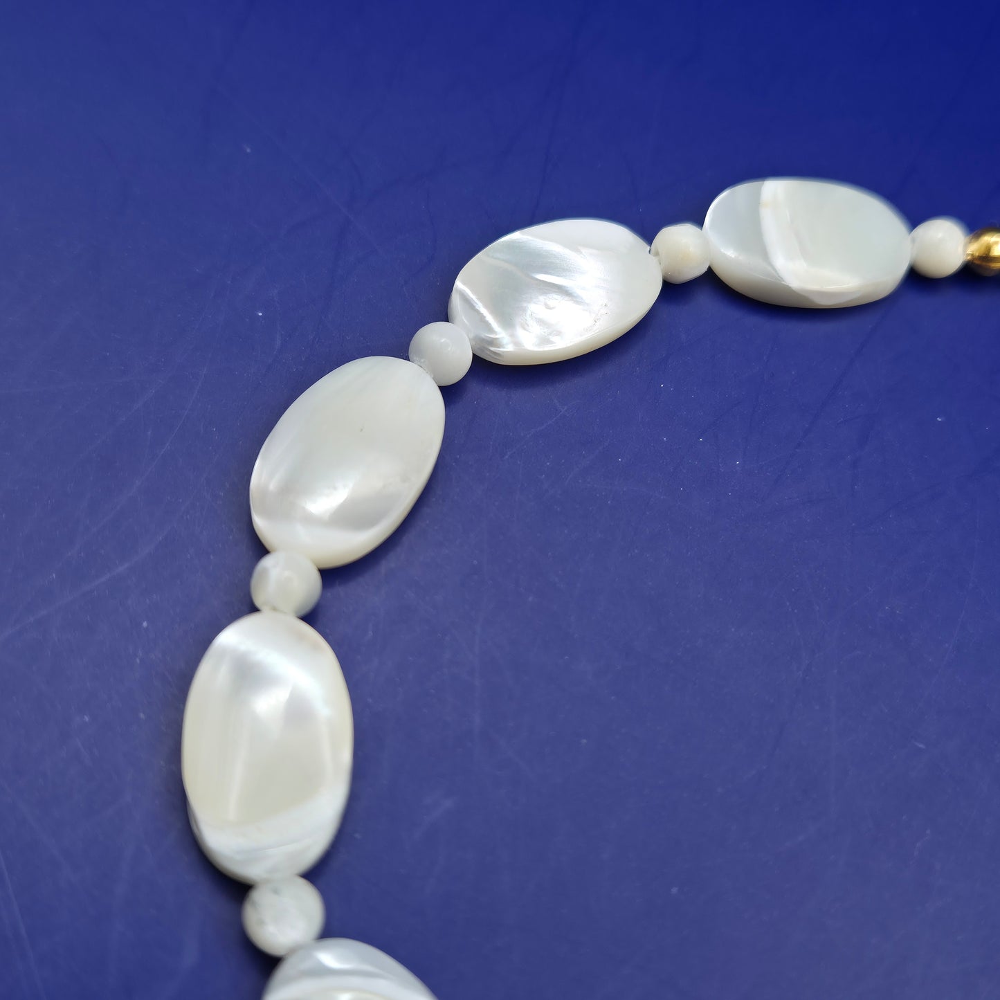 Edle Perlmutt Damen Kette – Elegantes Perlmutt-Design mit Glanz