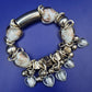 Elegantes Damen Armband mit Herzanhängern – Verspielter Stil