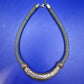 Moderne Damen Kette – Markantes Collier mit Hammerschlag-Optik