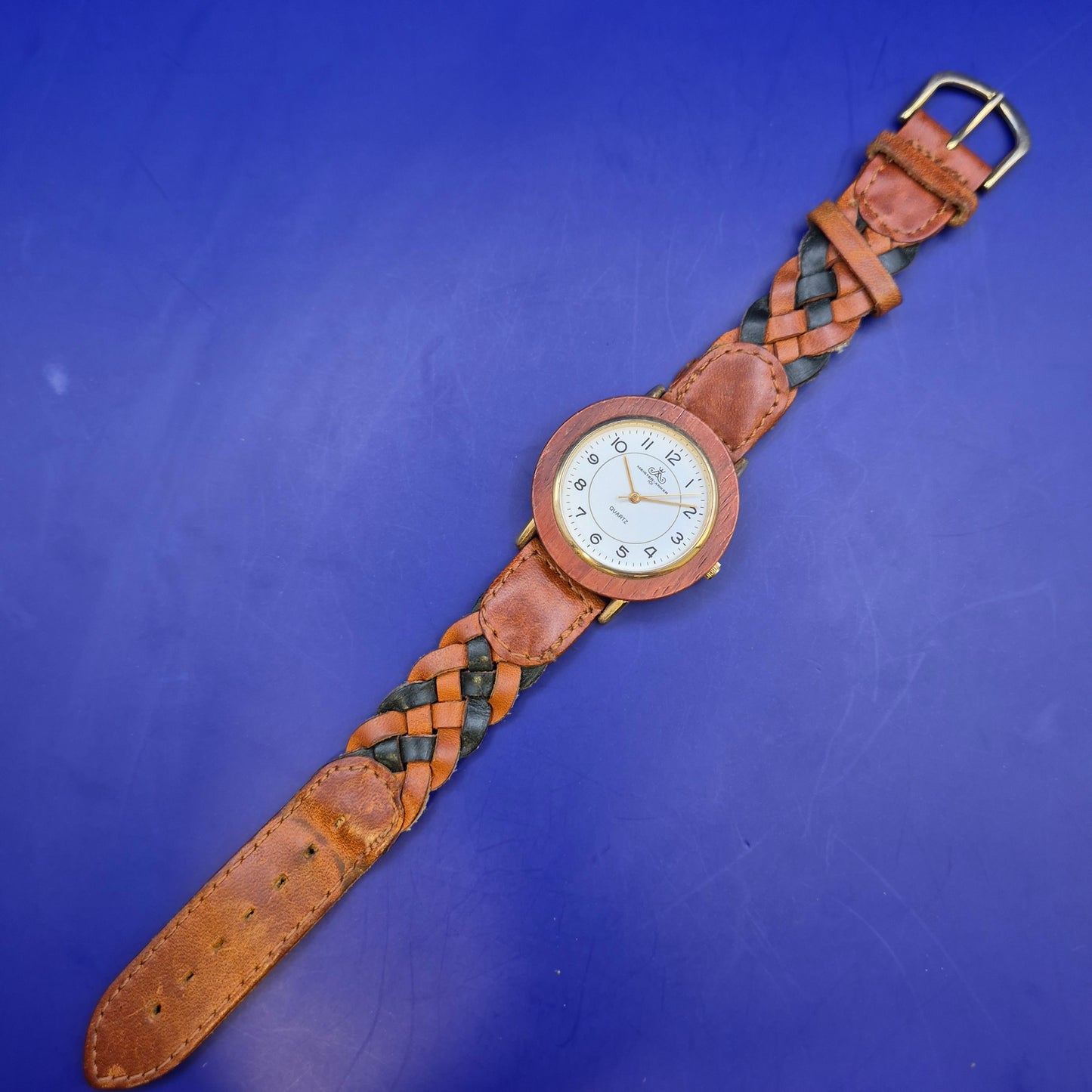 Meister-Anker Vintage Holzoptik Damen Uhr – Einzigartiger Retro-Look