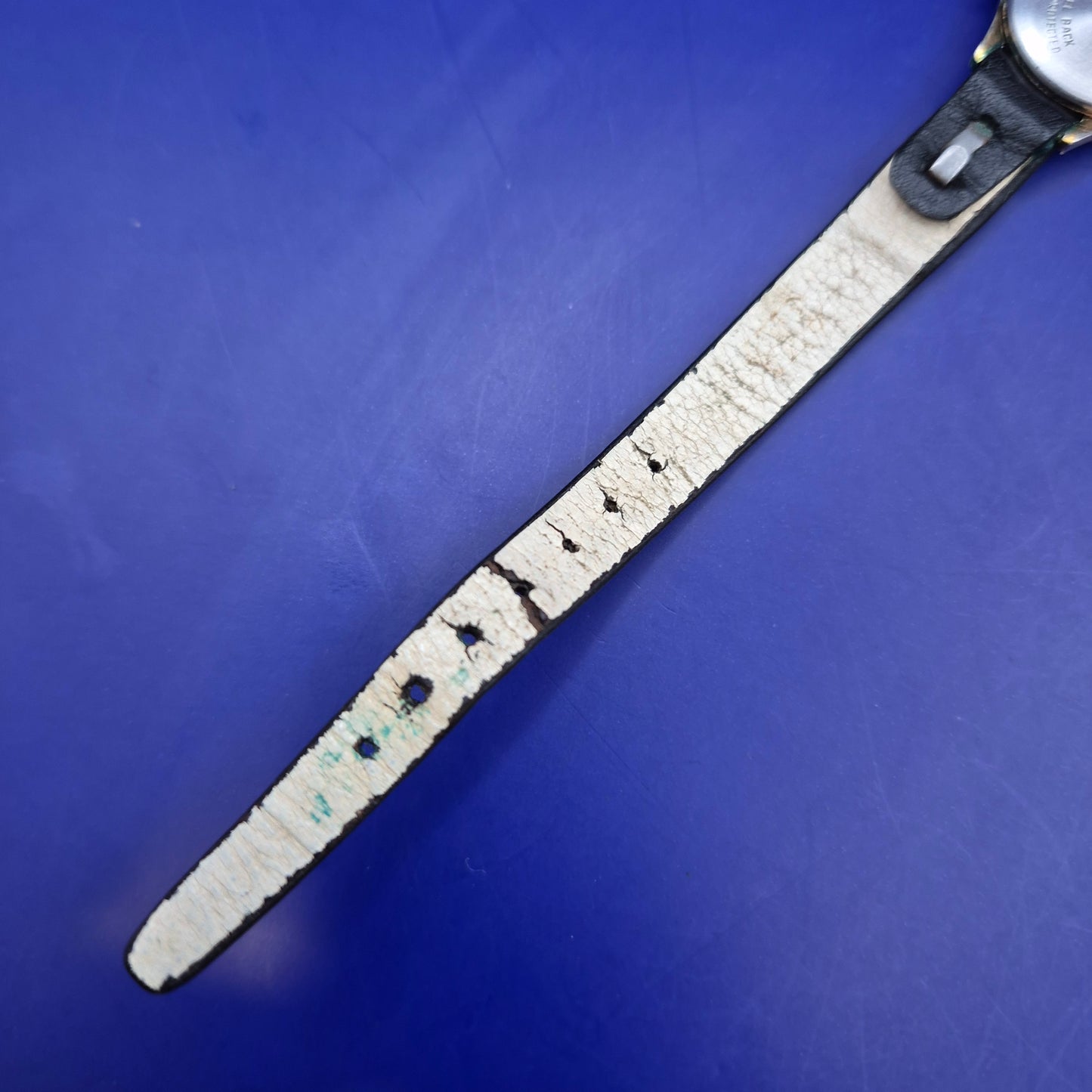 Klassische Junghans Damen Uhr – Vintage Charme mit 17 Jewels