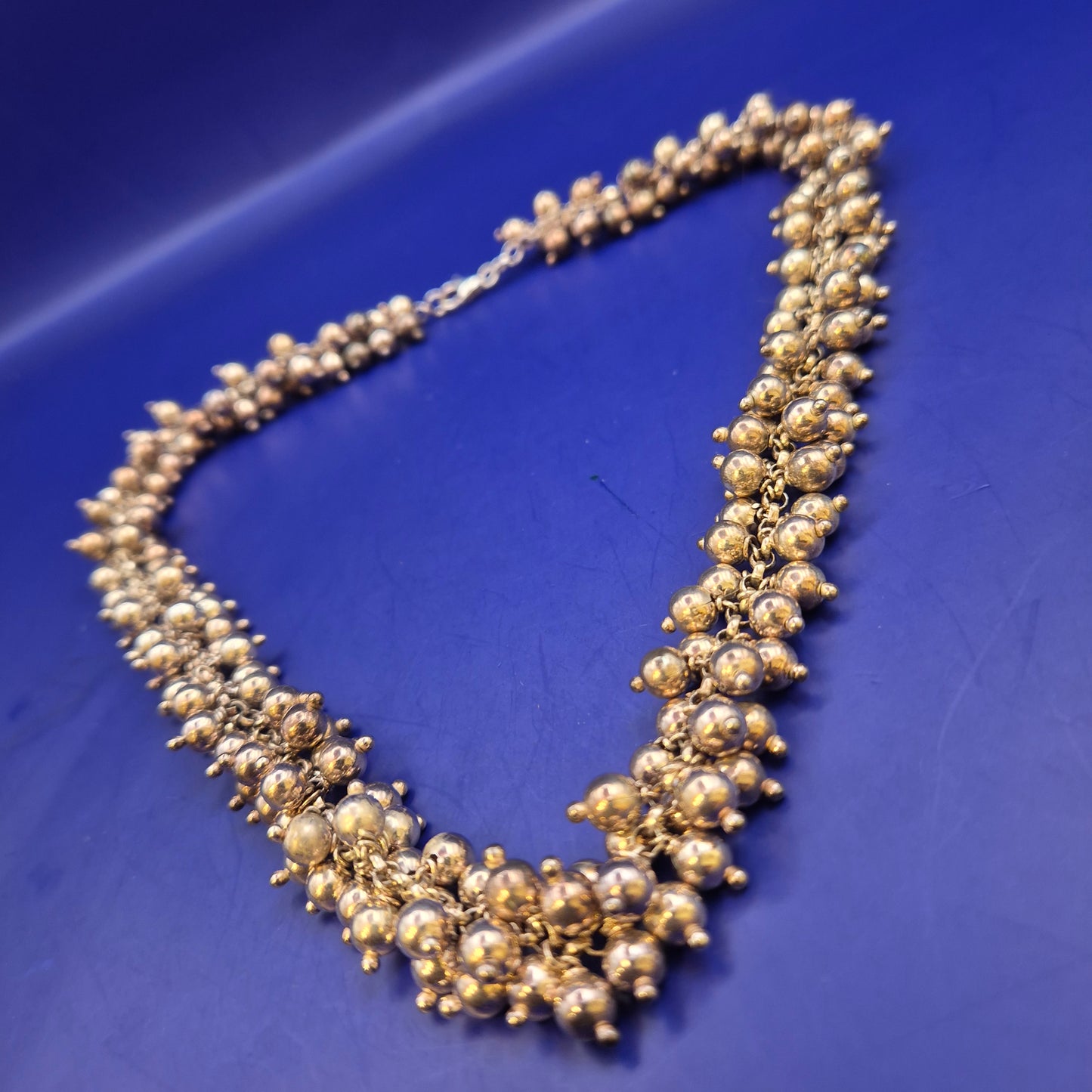 Edle Silberfarbene Kugel Halskette – Elegante Kette mit Kugeln