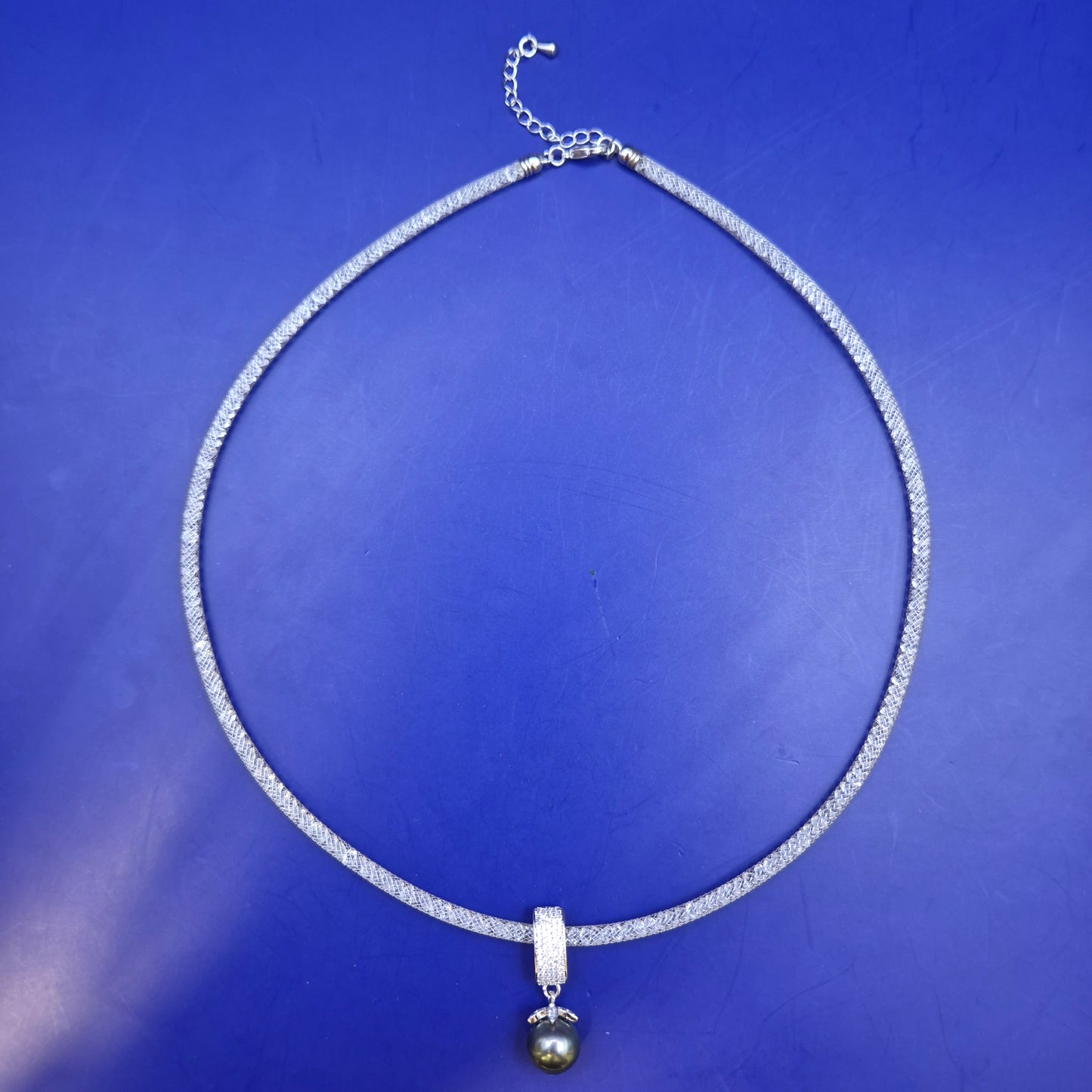 Elegante Damen Halskette mit Perlen Anhänger – Edler Look