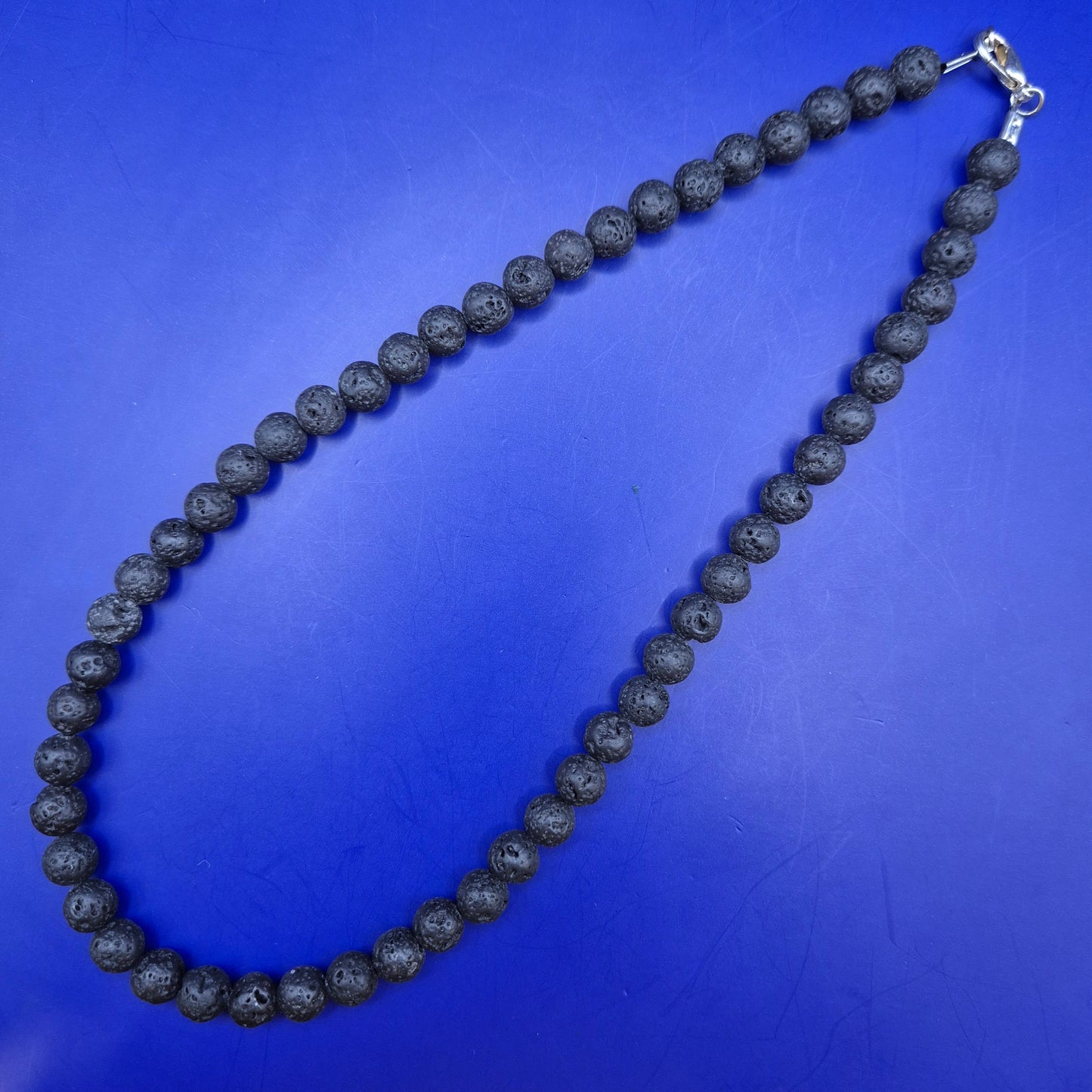 Vintage Lavastein Kette mit silberfarbenem Verschluss