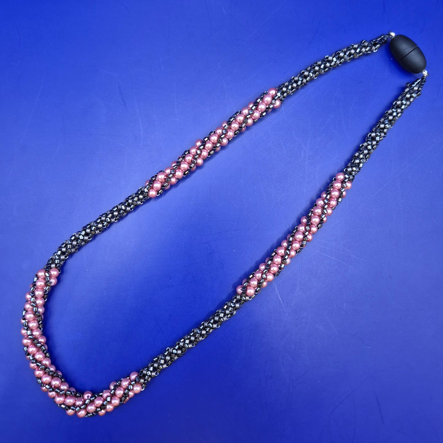 Perlen Kette geflochten Schwarz Pink Magnetverschluss Vintage