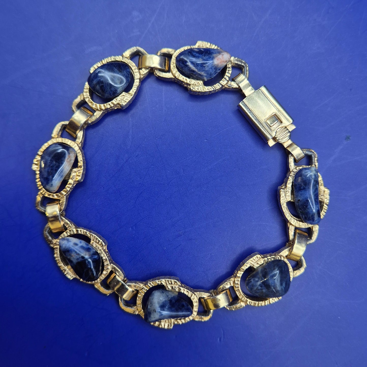 Vintage Armband mit Sodalith Steinen und Gold-Ton Fassung
